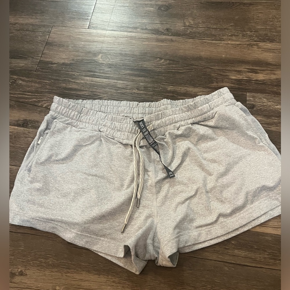 Vuori Halo performance shorts